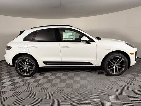 Certified 2025 Porsche Macan S image 7