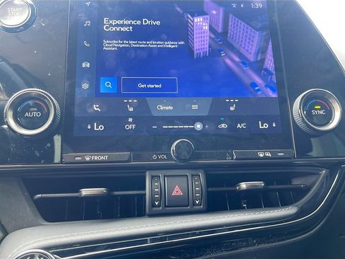 Used 2024 Lexus NX 250 FWD w/ Towing Package (2000 Lbs) image 16