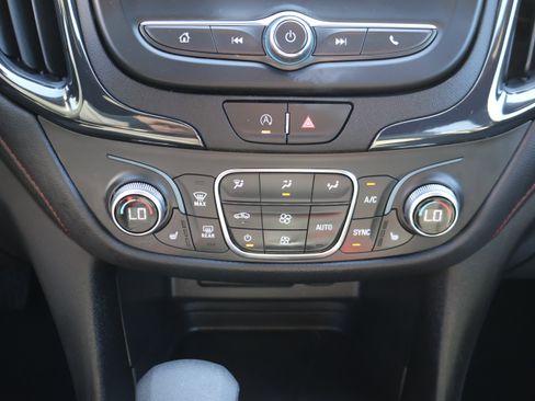 Used 2023 Chevrolet Equinox RS image 28