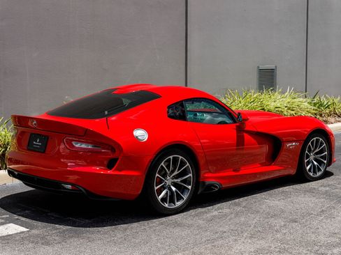 Used 2017 Dodge Viper GTC RWD image 5