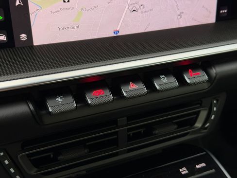 Used 2022 Porsche 911 Turbo S image 22