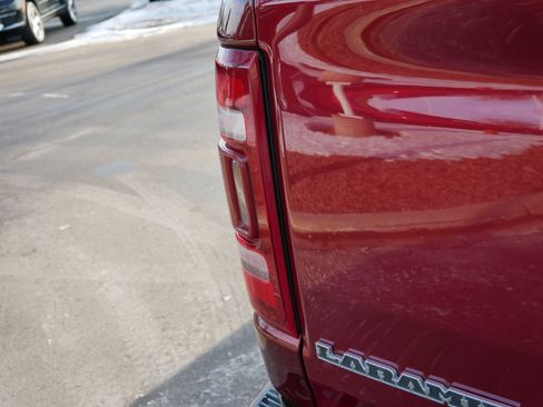 Used 2019 RAM 1500 Laramie image 17