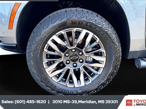 Used 2026 Chevrolet Tahoe Z71 w/ Z71 Off-Road Package AWD/4WD image 7
