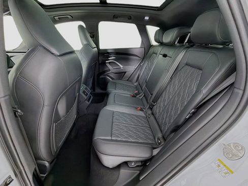 Certified 2025 Audi SQ5 Premium Plus image 26