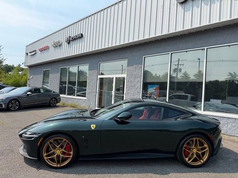 Used 2024 Ferrari Roma RWD image 5