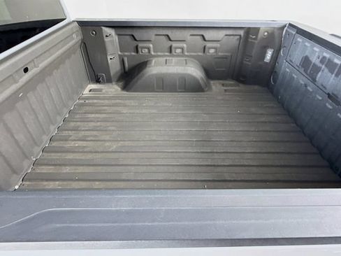 Used 2022 GMC Sierra 1500 Elevation RWD image 25