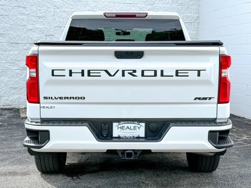Used 2021 Chevrolet Silverado 1500 RST w/ LPO, Dark Essentials Package AWD/4WD image 7