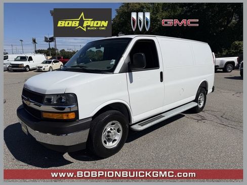Used 2025 Chevrolet Express 2500 w/ Driver Convenience Package RWD image 1
