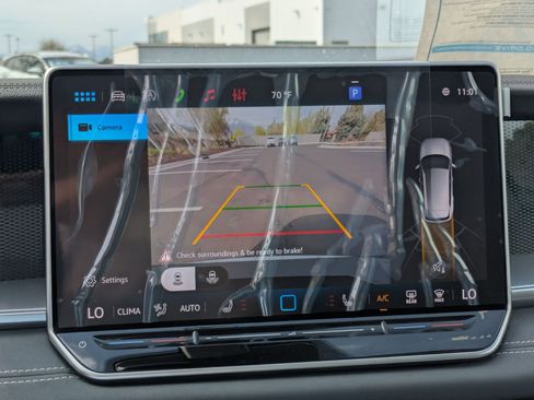 New 2026 Volkswagen Tiguan SE image 13