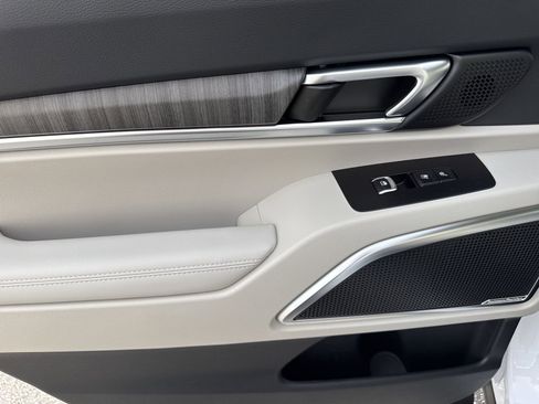 Used 2025 Kia Telluride SX Prestige image 17