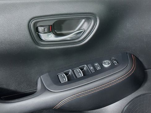 Used 2025 Honda HR-V Sport image 15