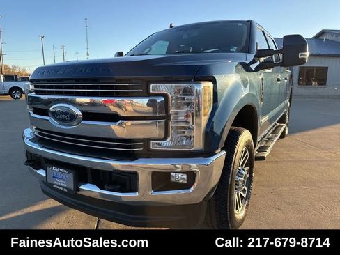 Used 2019 Ford F250 Lariat w/ Lariat Value Package AWD/4WD image 2