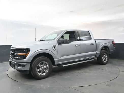 Used 2025 Ford F150 XLT w/ Equipment Group 301A Standard image 2