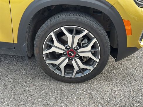 Used 2021 Kia Seltos SX image 17