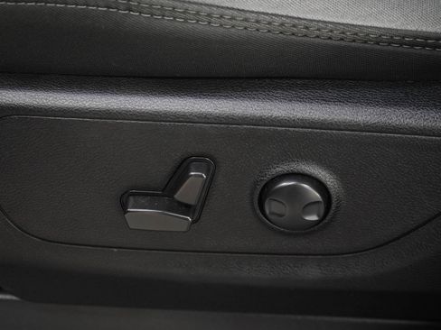 Used 2022 RAM 1500 Big Horn AWD/4WD image 23