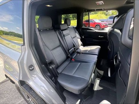 Used 2024 Lexus GX 550 w/ Accessory Package (2T) AWD/4WD image 25