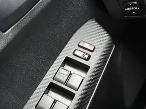 Used 2015 Toyota RAV4 LE AWD/4WD image 20