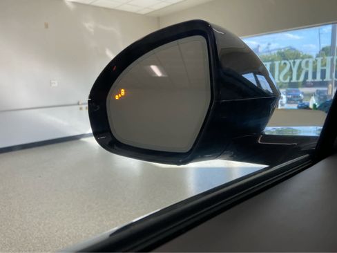 Used 2024 Lincoln Nautilus Reserve w/ Equipment Group 202A image 44