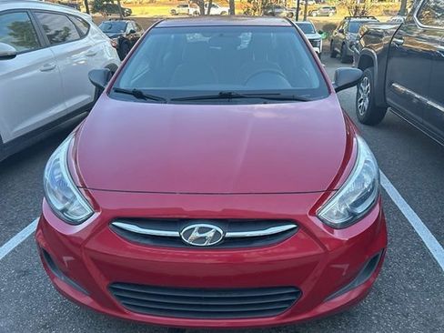 Used 2015 Hyundai Accent GLS w/ Option Group 02 image 8