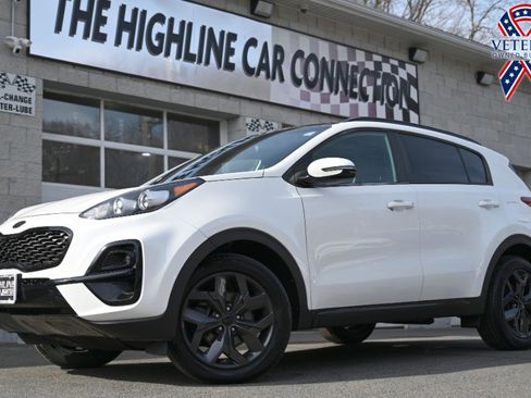 Used 2022 Kia Sportage Nightfall Edition image 1