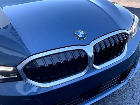 Certified 2025 BMW 330i Sedan image 29