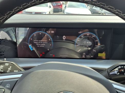 New 2025 Volkswagen Tiguan SE image 19