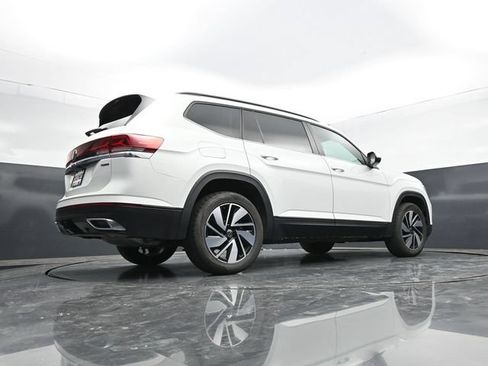 Used 2024 Volkswagen Atlas SE AWD/4WD image 52