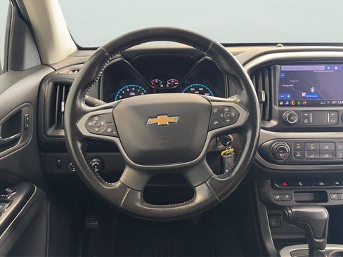 Used 2021 Chevrolet Colorado LT w/ LT Convenience Package AWD/4WD image 12