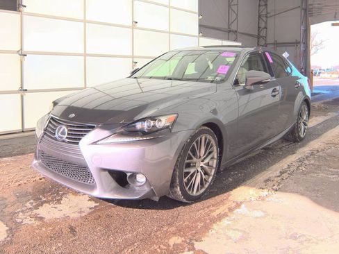 Used 2016 Lexus IS 300 AWD image 6