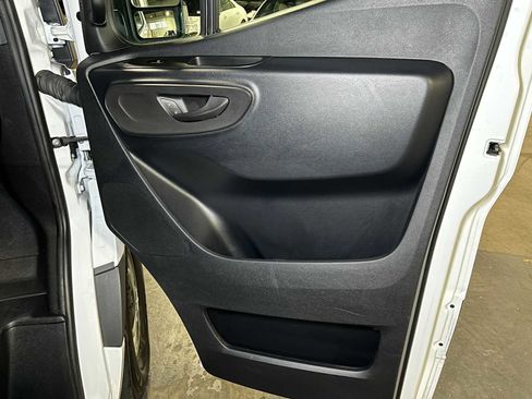 Used 2025 Mercedes-Benz Sprinter 2500 image 10