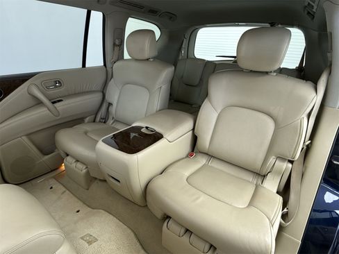 Used 2016 INFINITI QX80 2WD w/ Driver's Assistance Package image 41