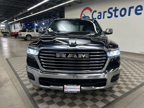 Used 2025 RAM 1500 Laramie AWD/4WD image 6