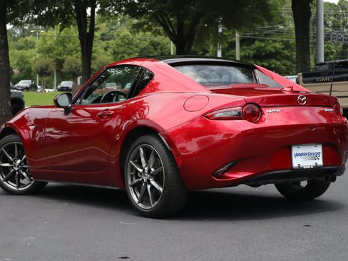 Used 2019 MAZDA MX-5 Miata RF Grand Touring w/ GT-S Package RWD image 3