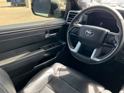 Used 2025 Toyota Tundra Platinum AWD/4WD image 12