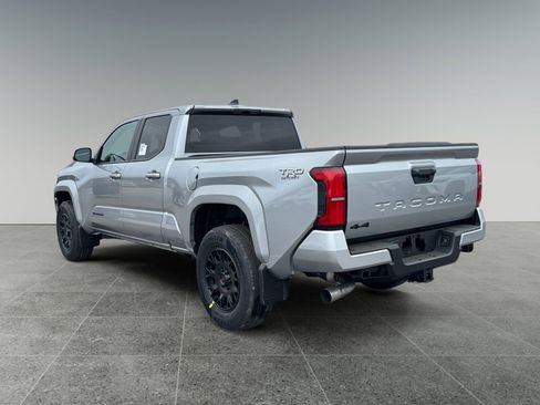 New 2025 Toyota Tacoma TRD Sport image 3