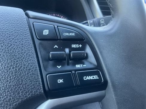 Used 2018 Hyundai Tucson SEL Plus w/ Cargo Package AWD/4WD image 19