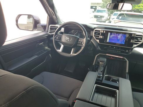 Used 2026 Toyota Tundra SR5 w/ SR5 Convenience Package AWD/4WD image 14