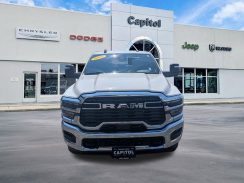 Used 2025 RAM 2500 Big Horn AWD/4WD image 8