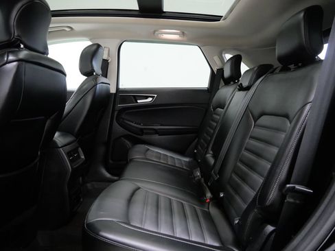 Used 2018 Ford Edge SEL w/ Equipment Group 201A AWD/4WD image 23