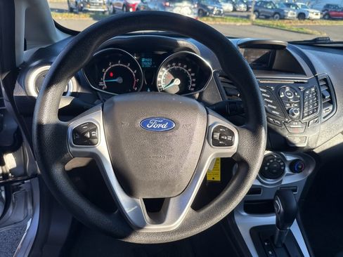 Used 2018 Ford Fiesta SE image 27