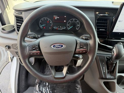 Used 2023 Ford Transit 350 XLT RWD image 31