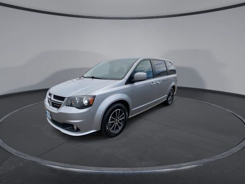 Used 2019 Dodge Grand Caravan GT FWD image 4
