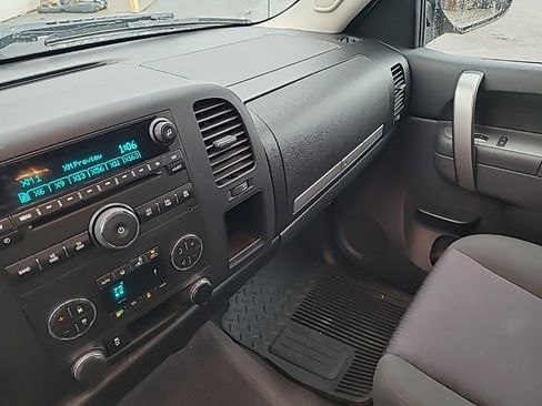 Used 2013 GMC Sierra 1500 SLE w/ Power Tech Package image 10