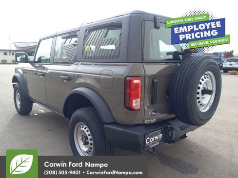 New 2025 Ford Bronco 4-Door AWD/4WD image 5