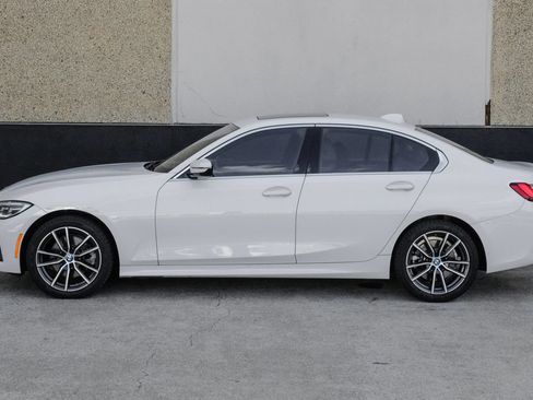 Used 2022 BMW 330i xDrive Sedan w/ Driving Assistance Package AWD/4WD image 15