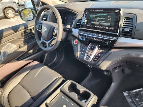 New 2026 Honda Odyssey EX-L image 8