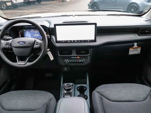 New 2025 Ford Maverick XL image 12