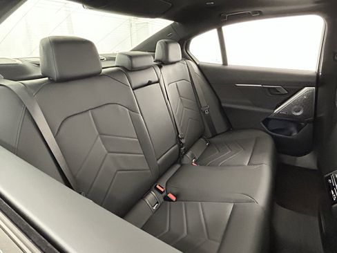 Used 2025 BMW i5 M60 w/ Premium Package image 39