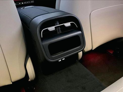 New 2026 Mercedes-Benz E 350 4MATIC Sedan image 19