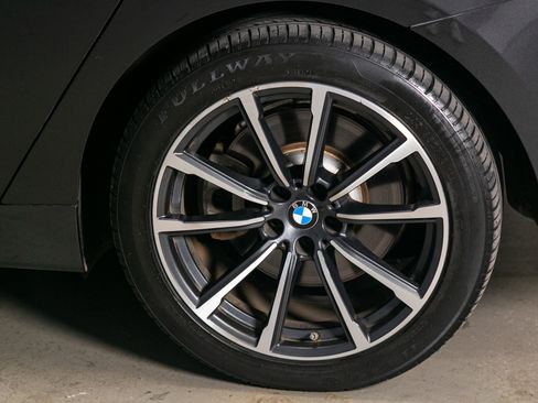 Used 2019 BMW 640i Gran Turismo xDrive w/ Luxury Package image 16